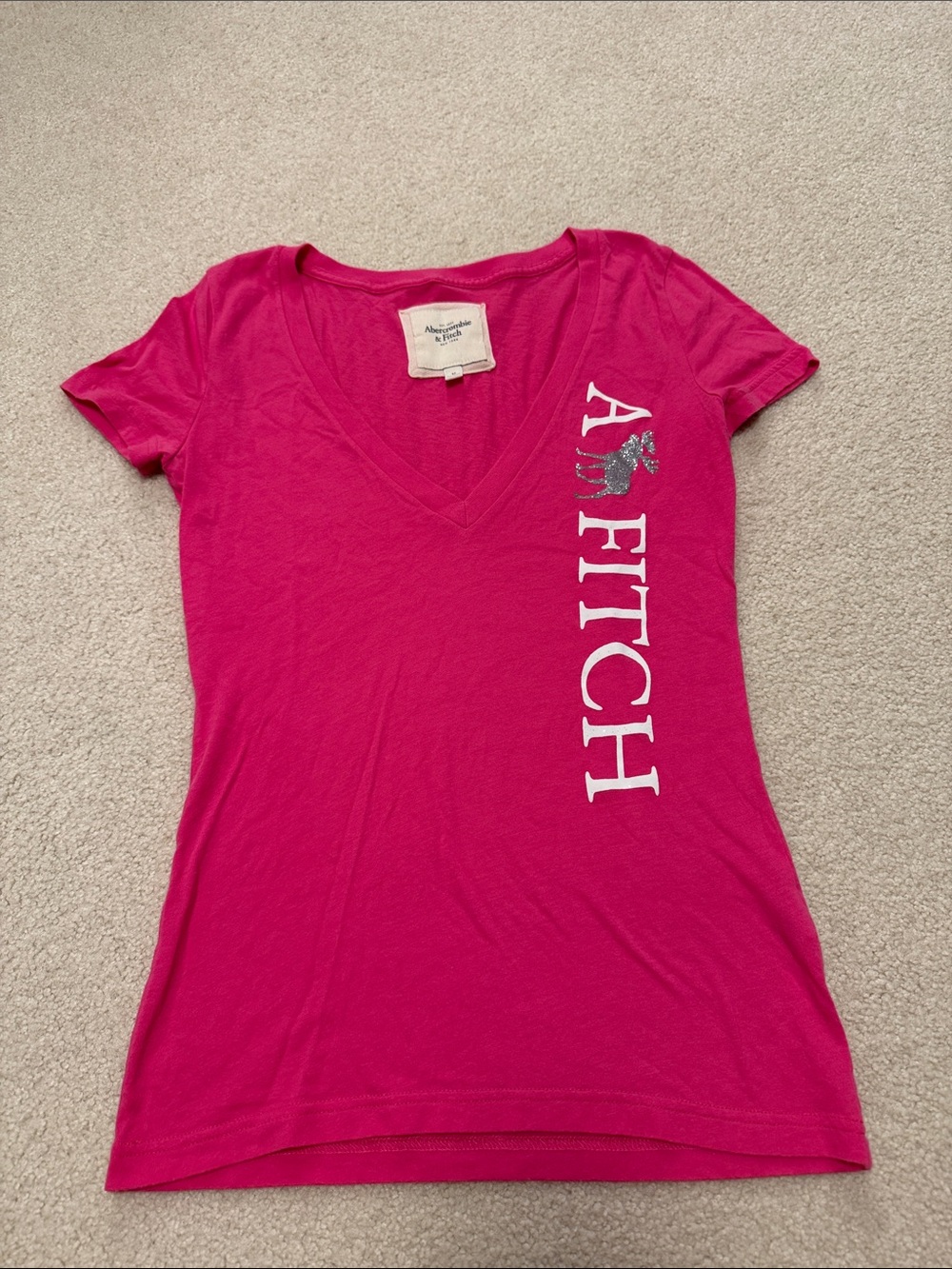 Abercrombie & Fitch Women's V-Neck Logo Tee - Fuchsia